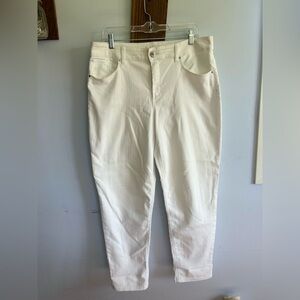 Chico’s denim platinum white jeans ankle stretch‎ cruise vacation beach